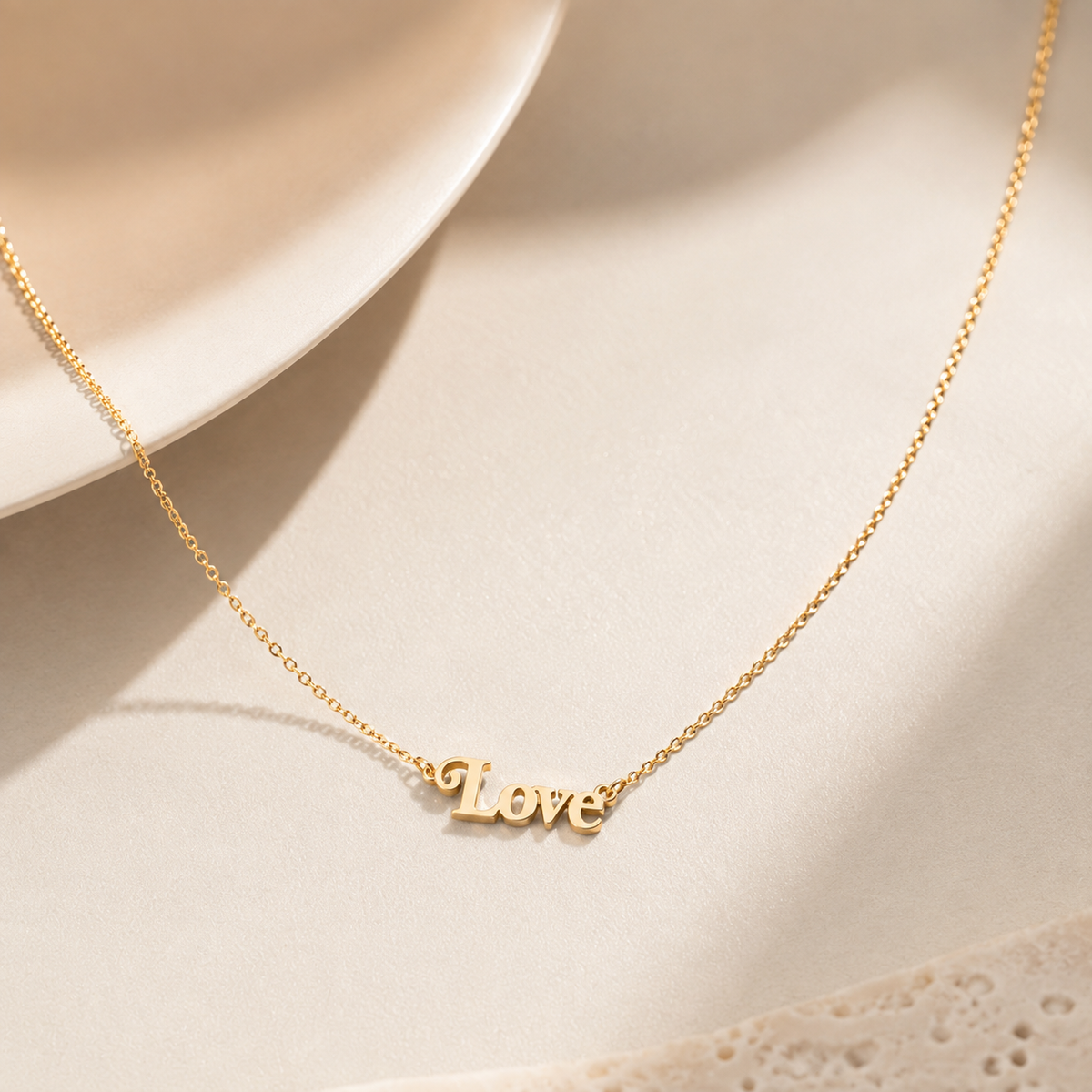 Amour Necklace