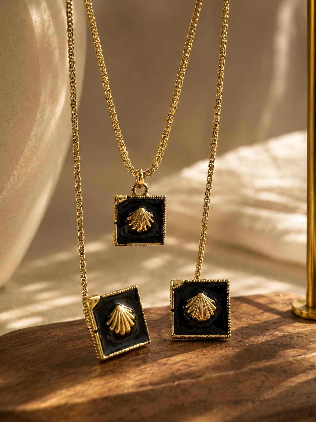 Black Tide Necklace