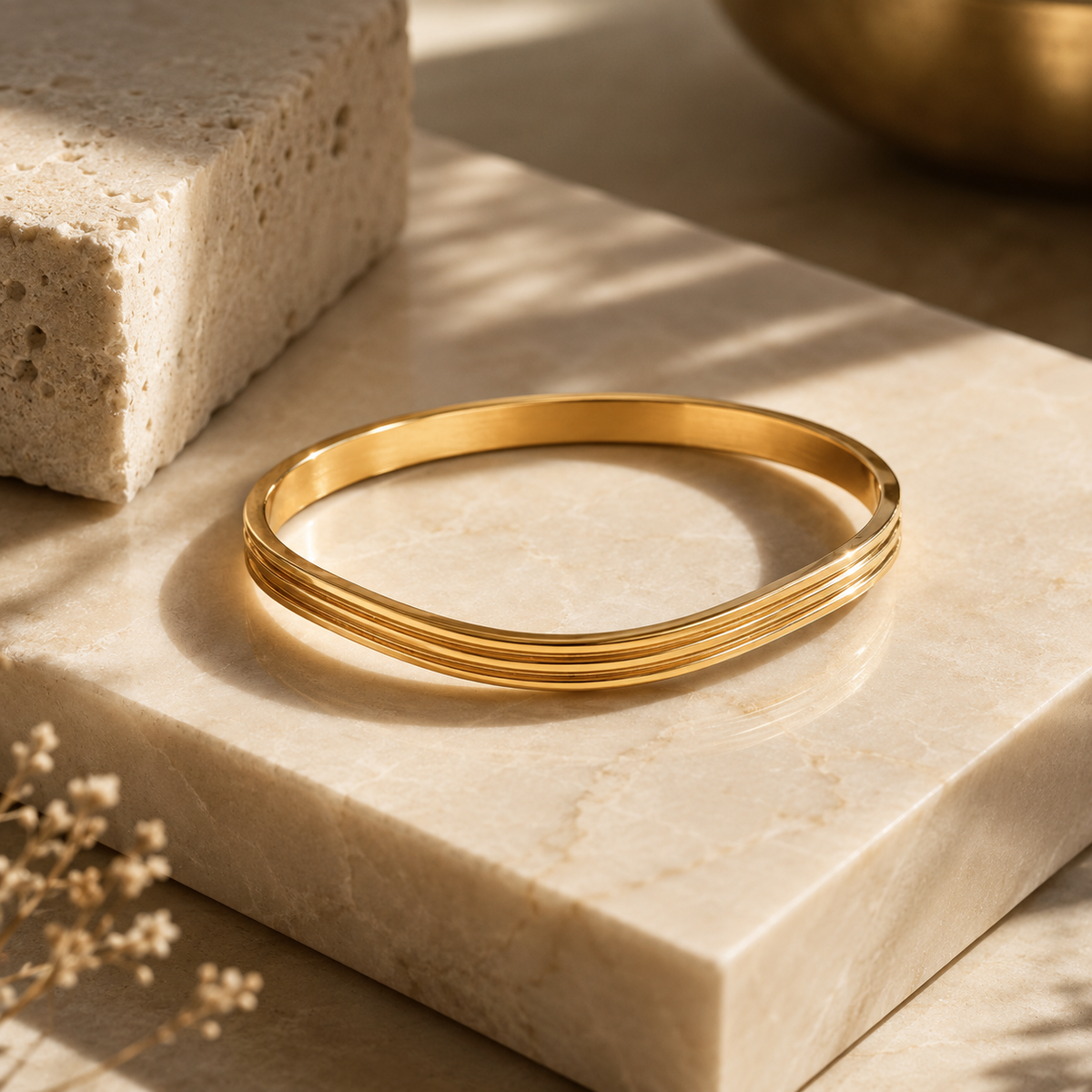 Fine Classic Bangle