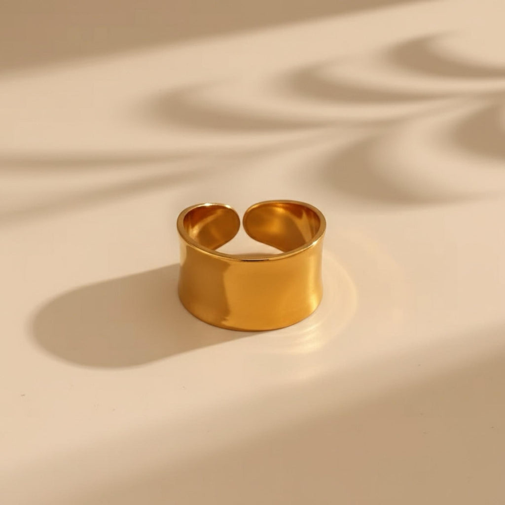 Aurelia Roman Ring – Adaptive Fit