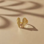 Solenne Roman Ring – Structured Fit